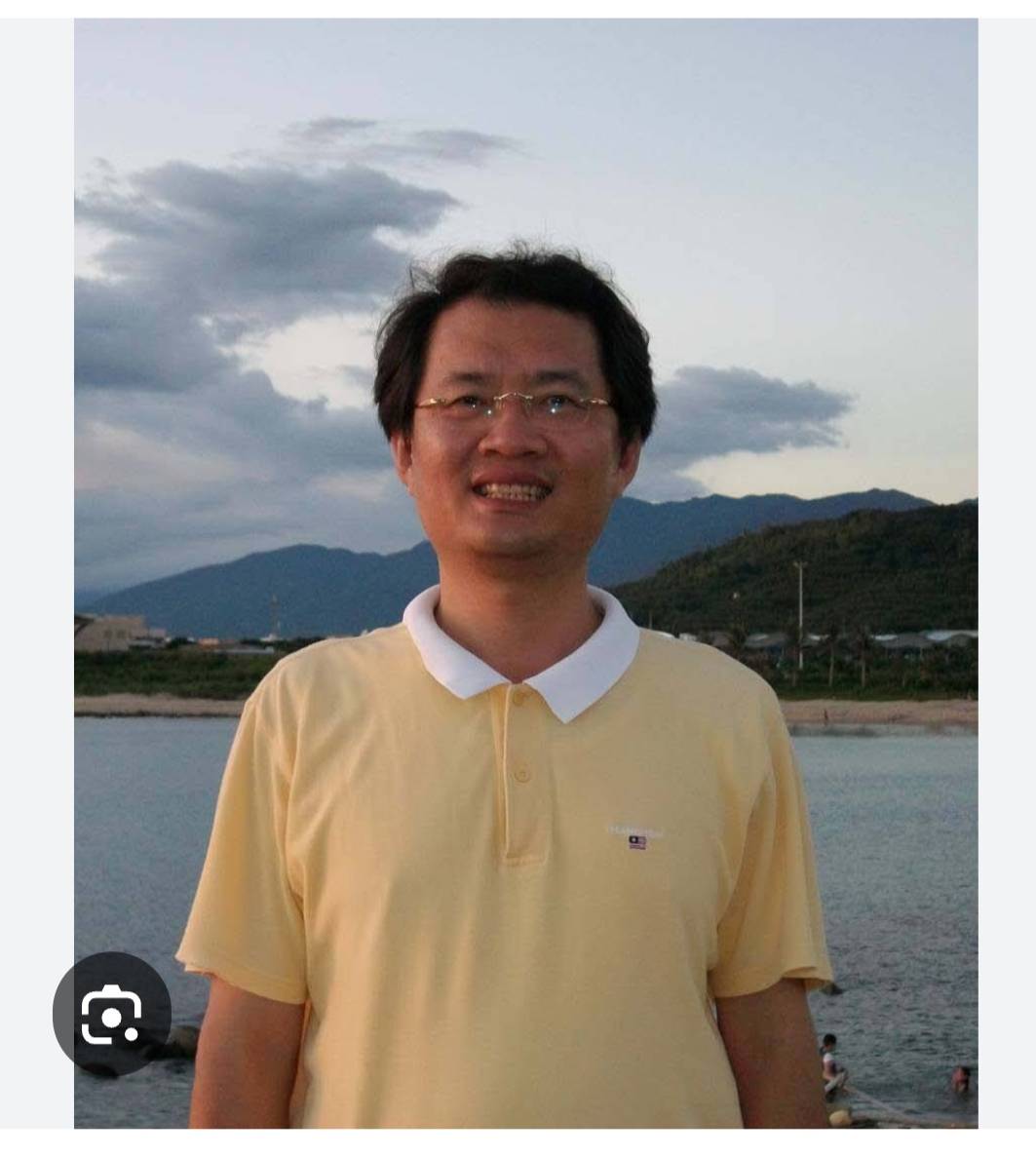 陳啟仁 教授大頭照